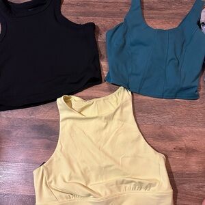 A bundle of cropped tanks